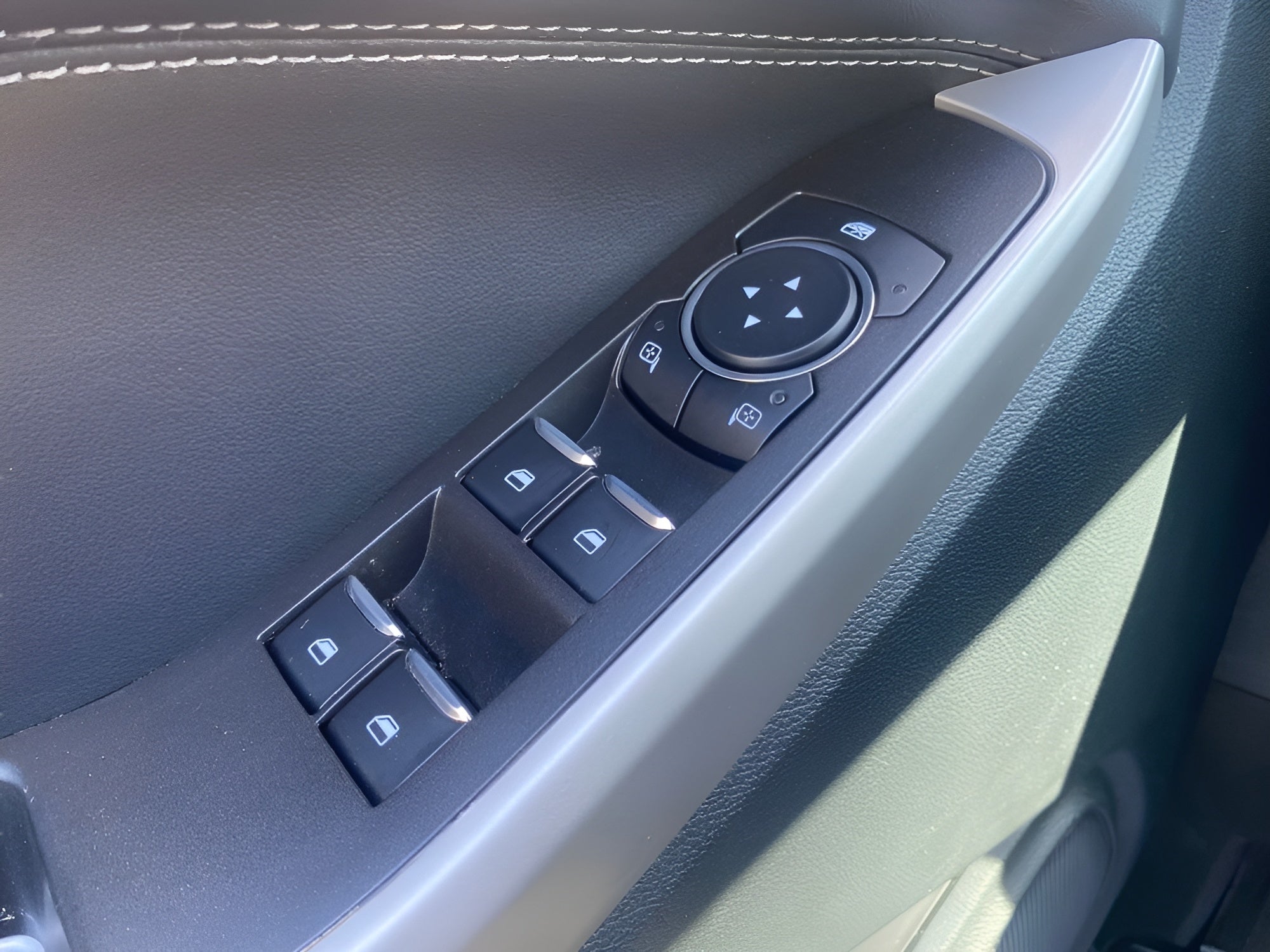 2024 Ford Explorer XLT 4WD