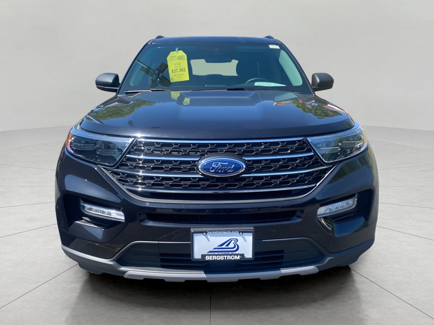 2024 Ford Explorer XLT 4WD