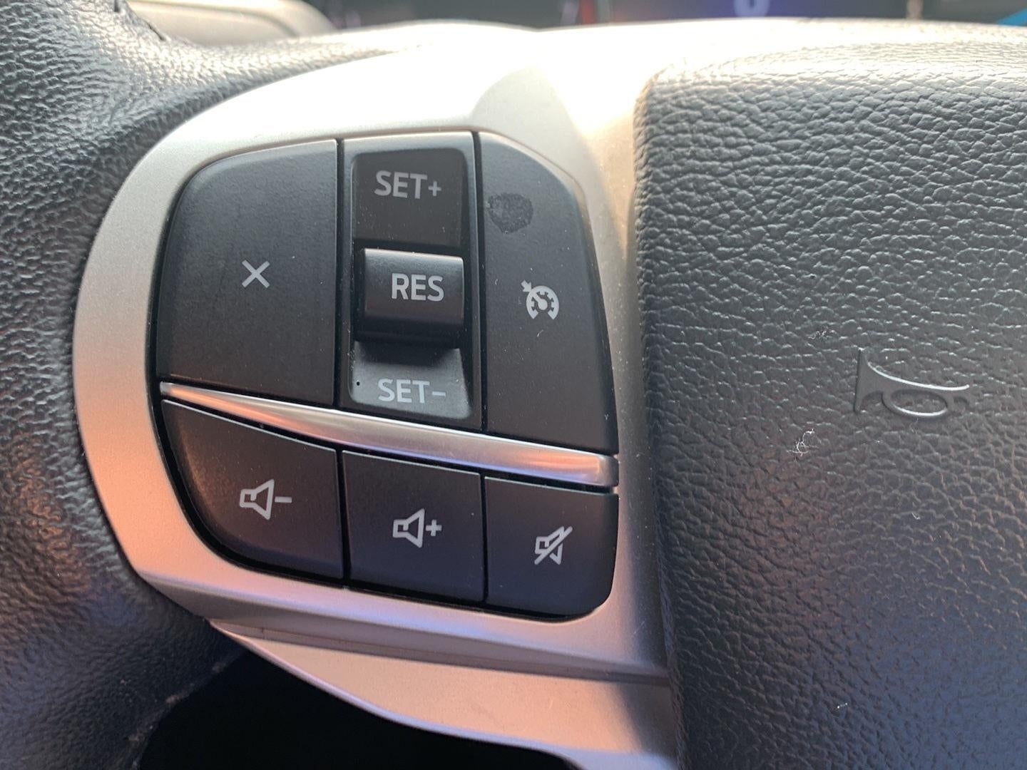2024 Ford Explorer XLT 4WD