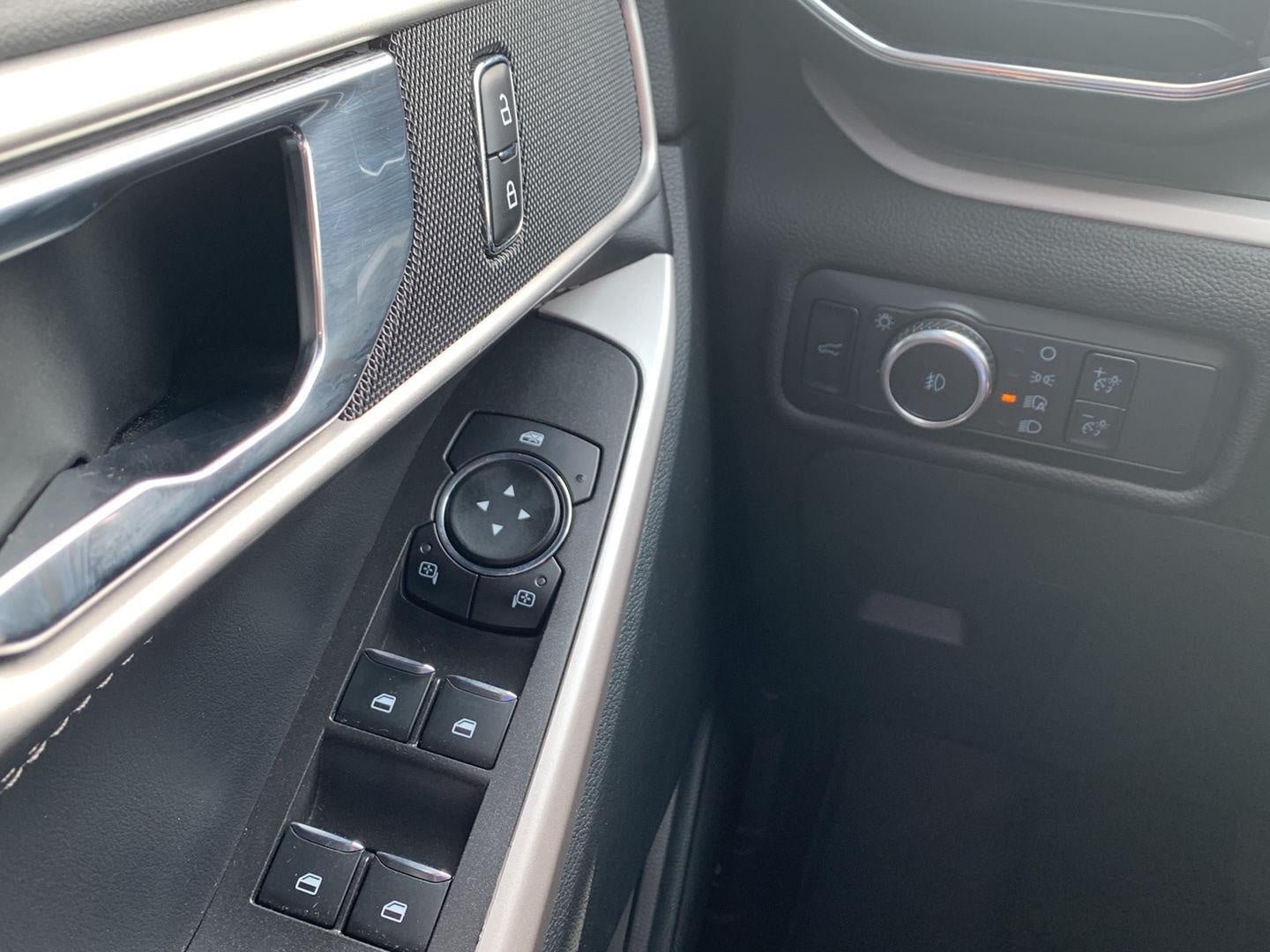 2024 Ford Explorer XLT 4WD