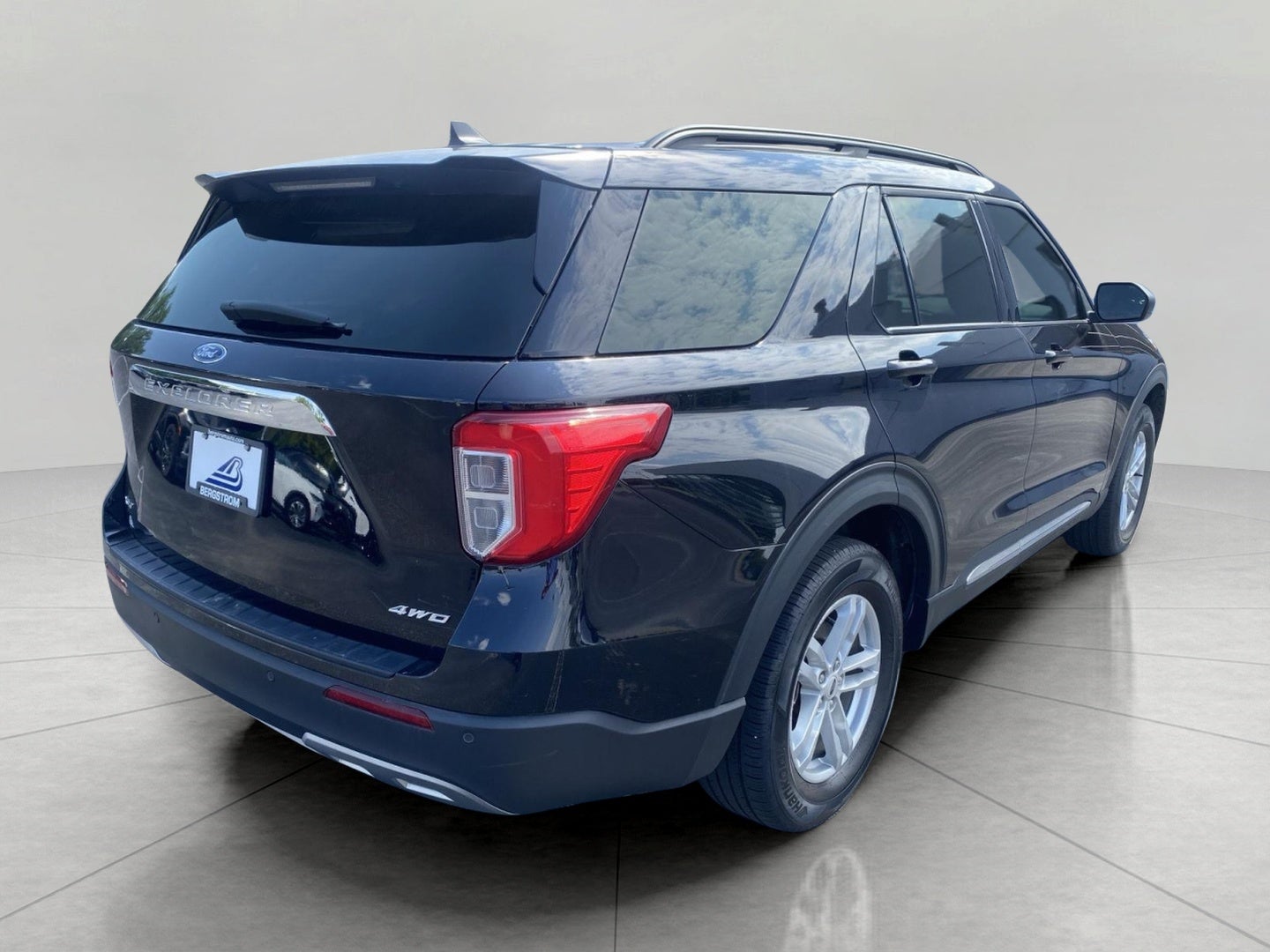 2024 Ford Explorer XLT 4WD