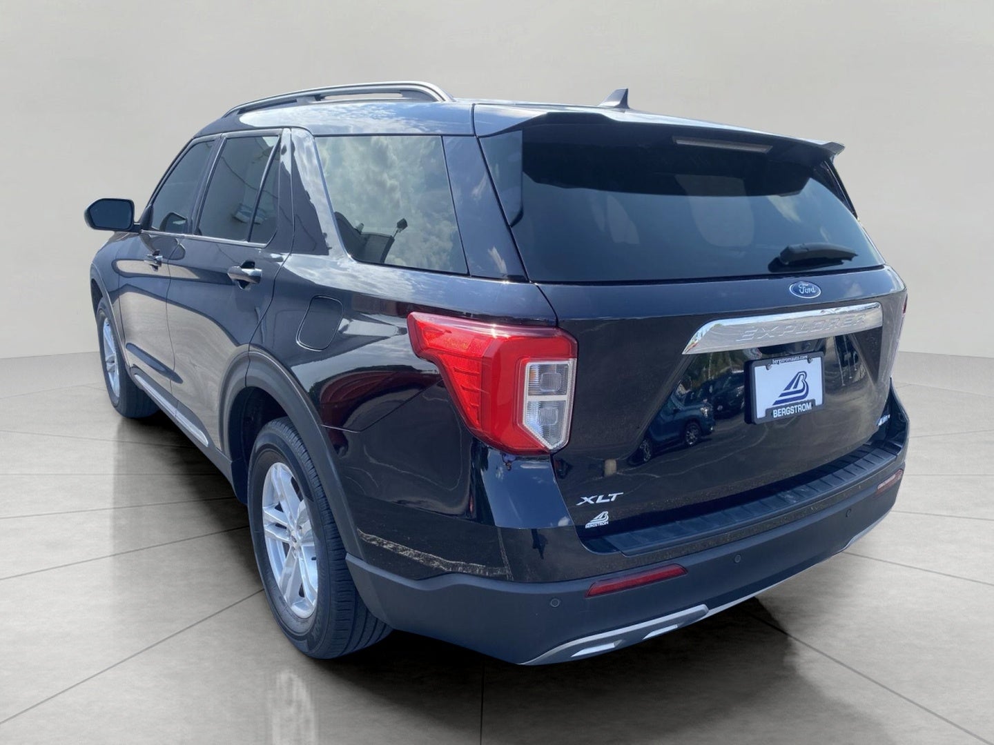 2024 Ford Explorer XLT 4WD