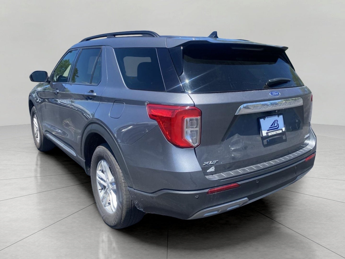 2024 Ford Explorer XLT 4WD