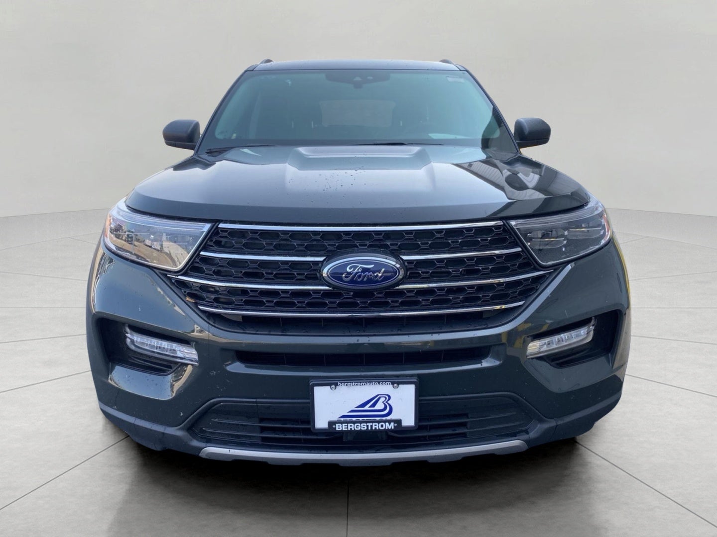 2024 Ford Explorer XLT 4WD
