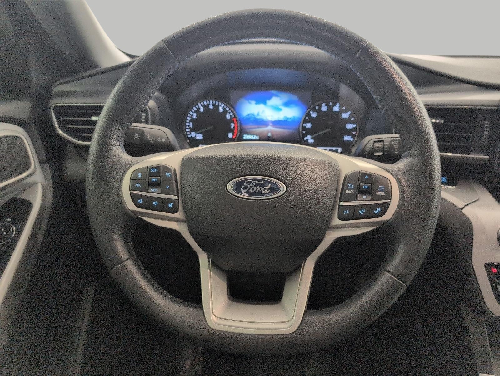2024 Ford Explorer XLT 4WD