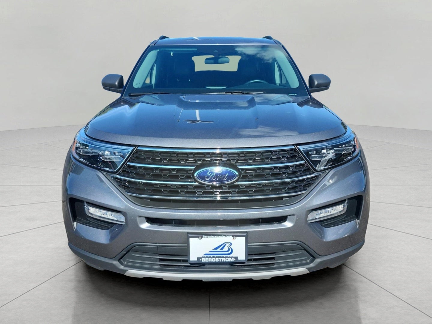 2023 Ford Explorer XLT 4WD