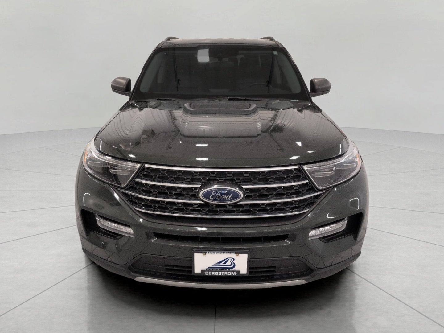 2024 Ford Explorer XLT 4WD