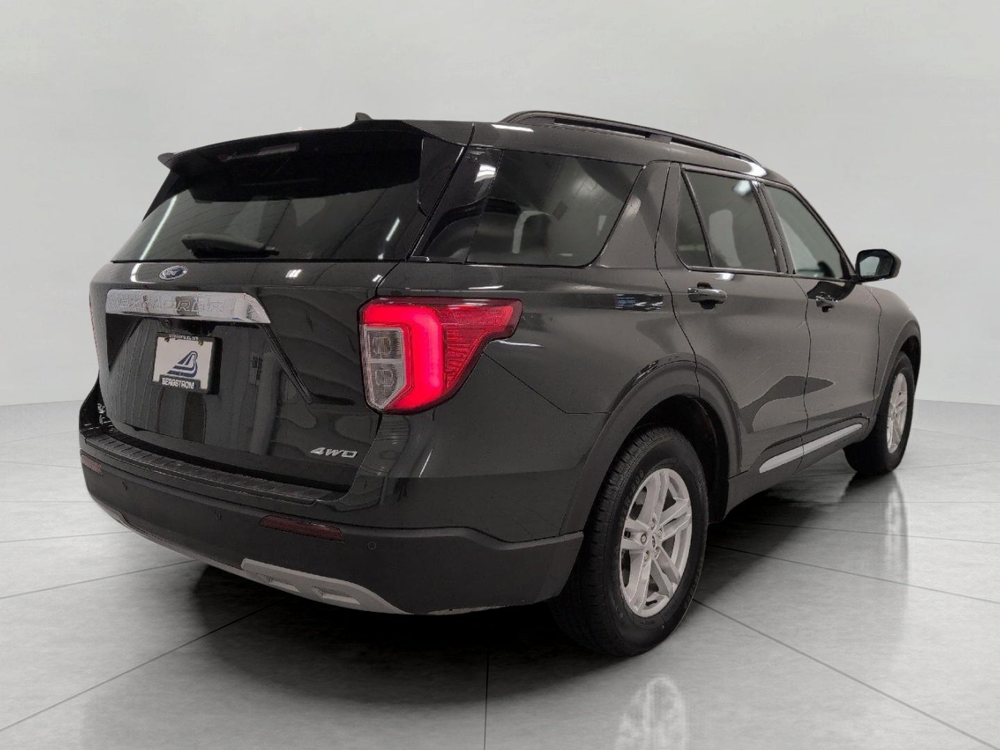 2024 Ford Explorer XLT 4WD