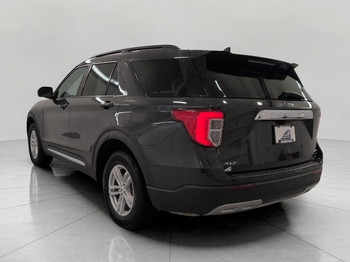 2024 Ford Explorer XLT 4WD