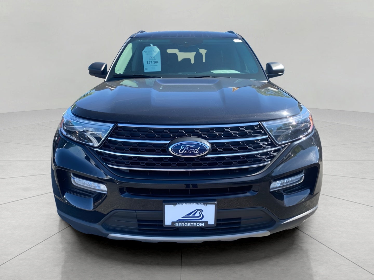 2024 Ford Explorer XLT 4WD