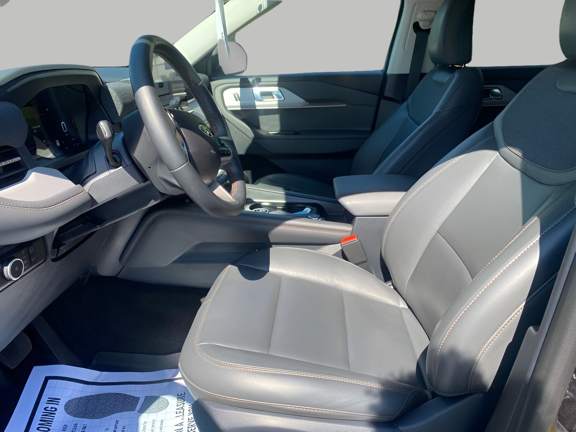 2025 Ford Explorer Active 4WD