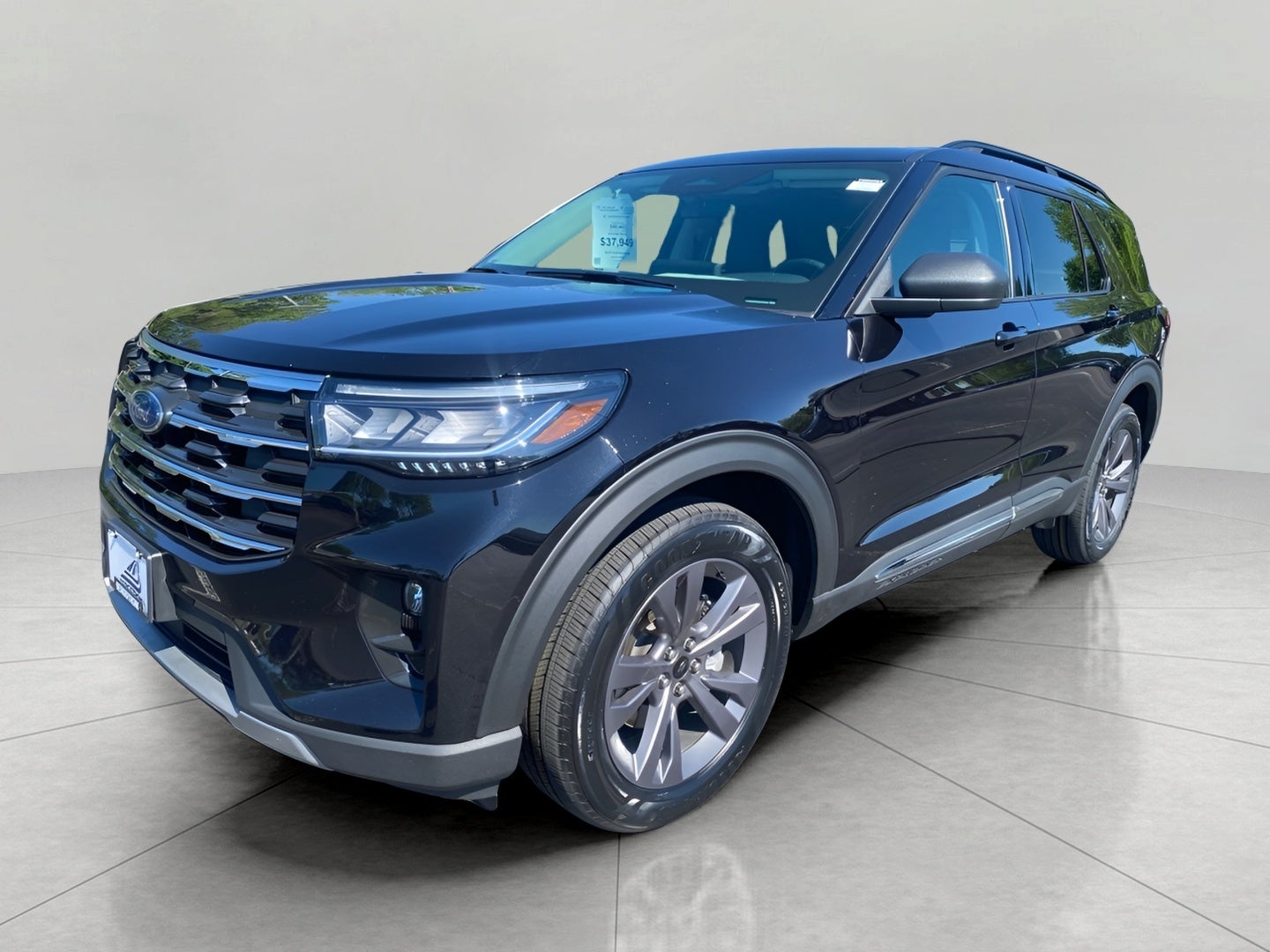 2025 Ford Explorer Active 4WD