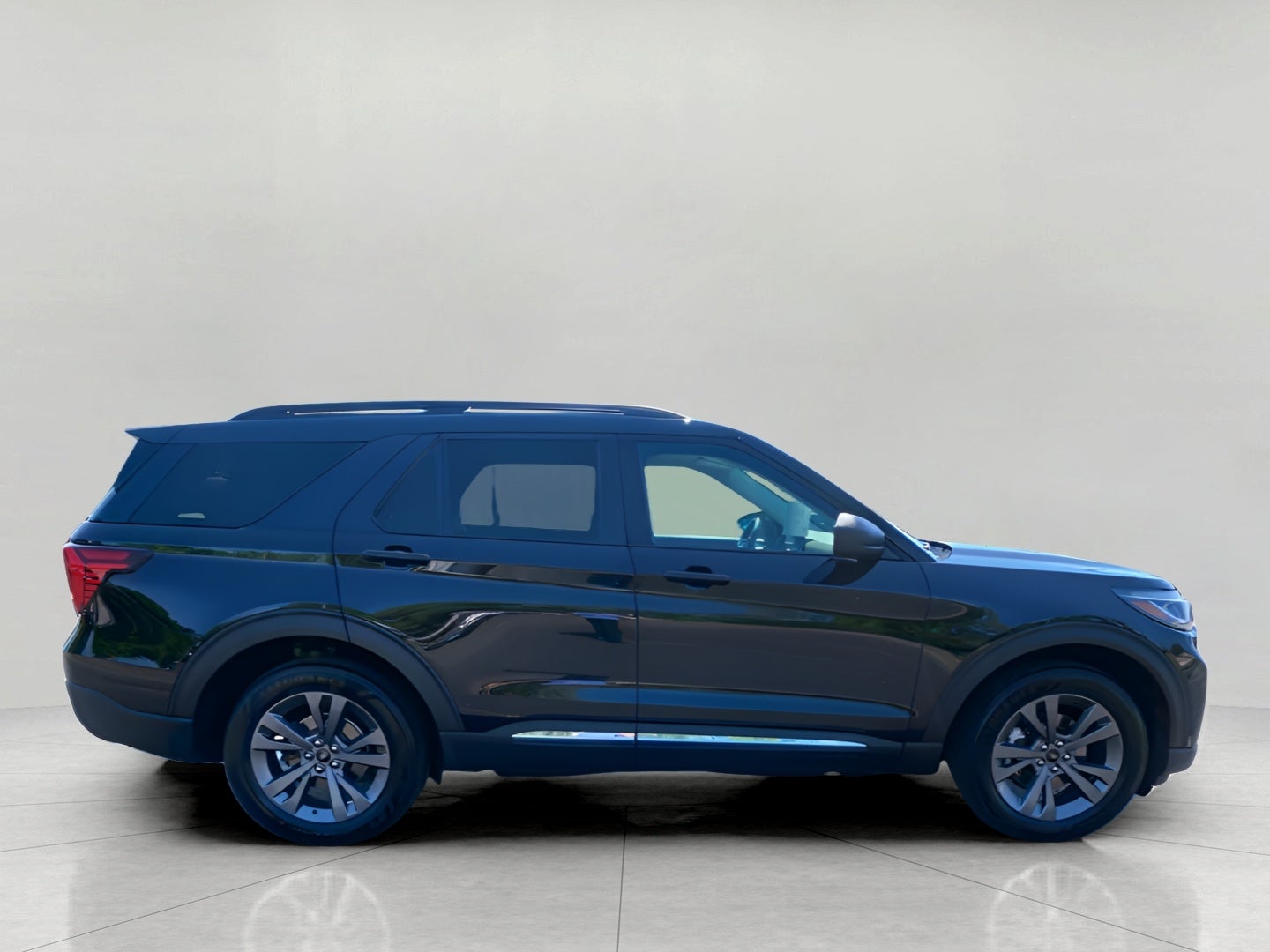 2025 Ford Explorer Active 4WD