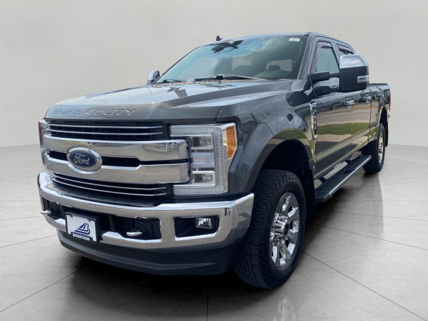 2019 Ford SUPER DUTY F-250 SRW LARIAT