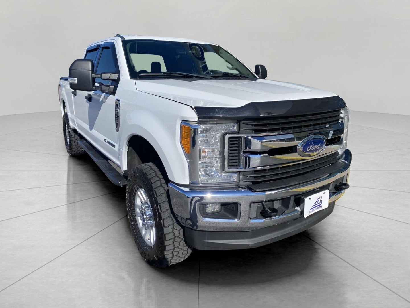2017 Ford SUPER DUTY F-250 SRW XLT