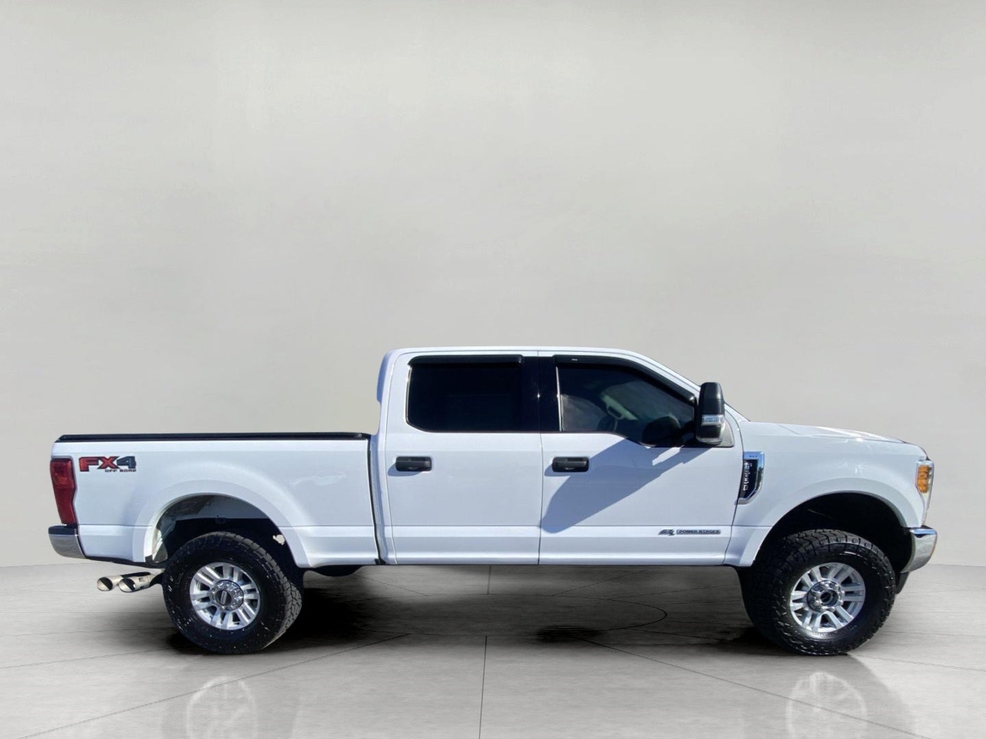 2017 Ford SUPER DUTY F-250 SRW XLT