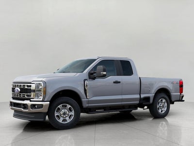 2027 Ford SUPER DUTY F-250 SRW XLT