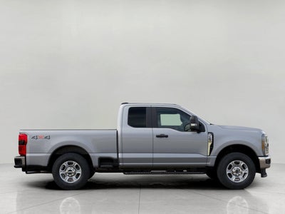 2027 Ford SUPER DUTY F-250 SRW XLT