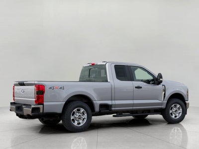 2027 Ford SUPER DUTY F-250 SRW XLT