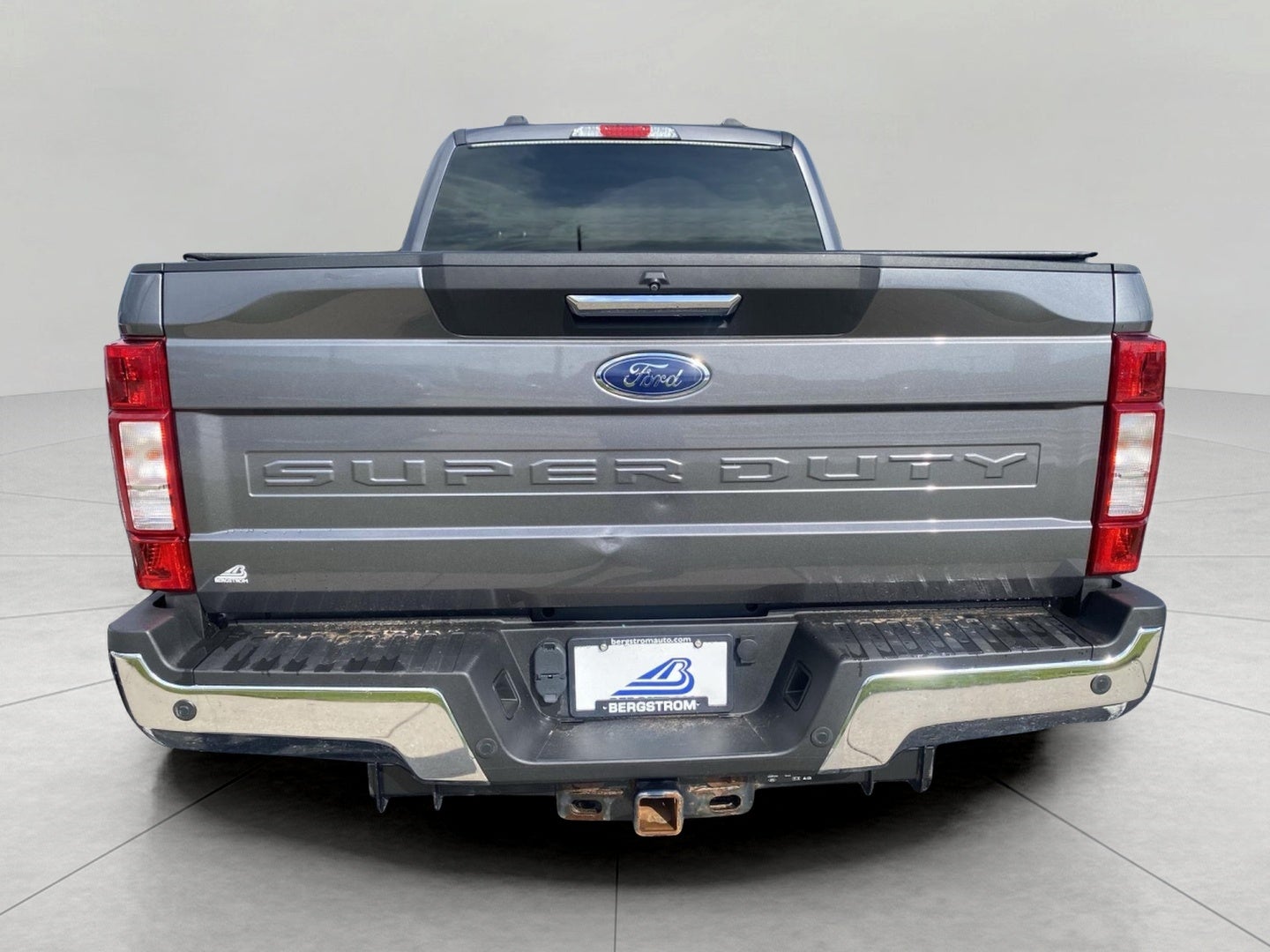 2022 Ford Super Duty F-250 SRW XL 4WD Crew Cab 6.75' Box