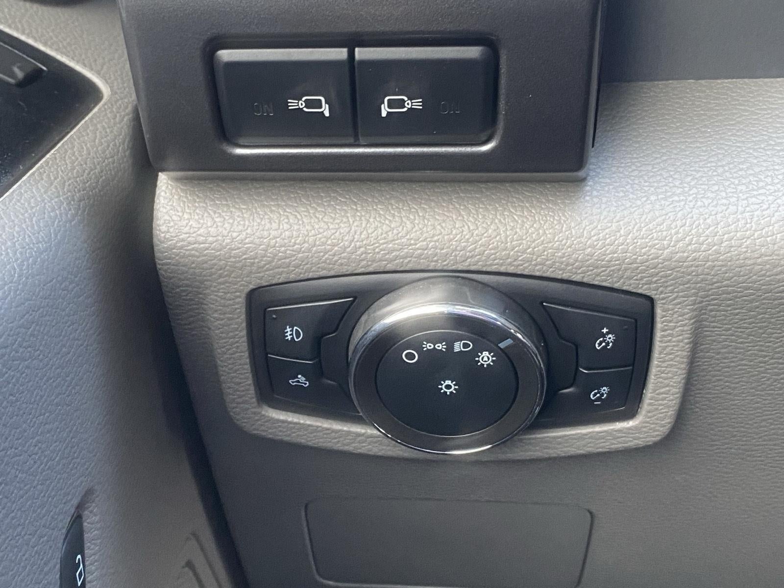 2022 Ford Super Duty F-250 SRW XL 4WD Crew Cab 6.75' Box