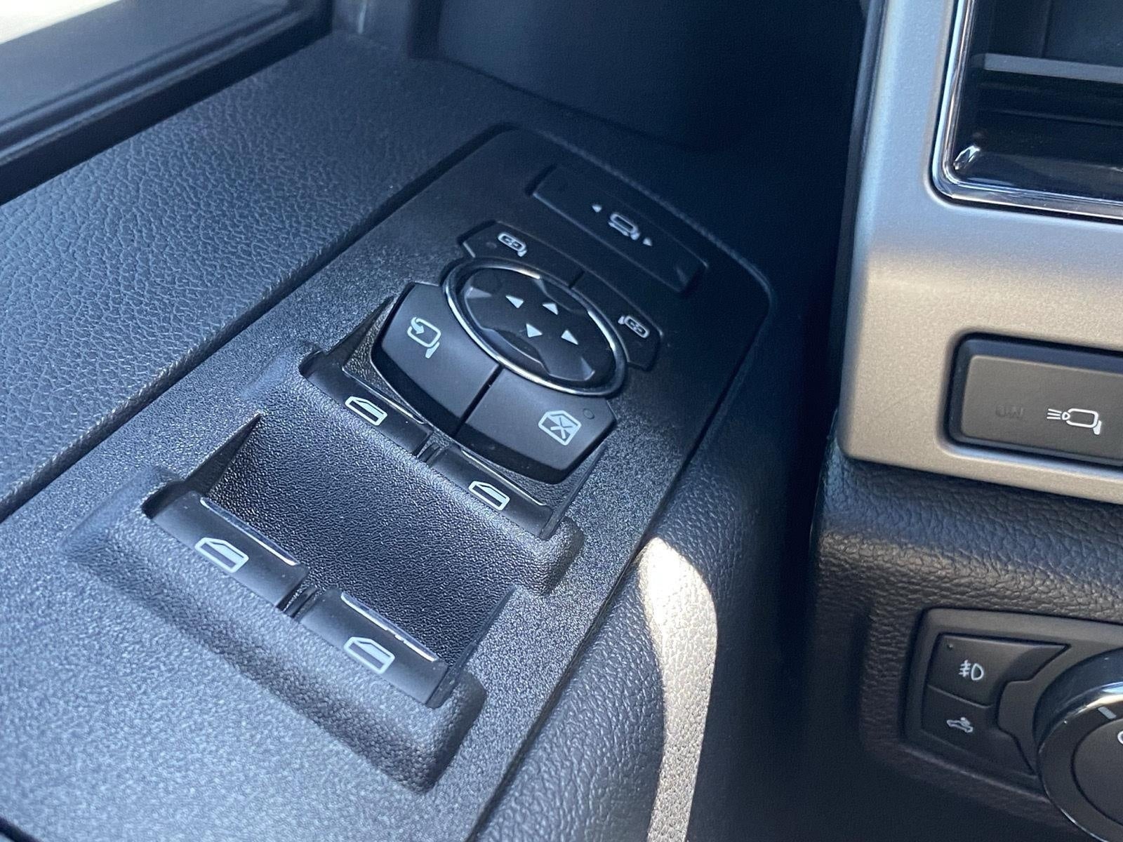 2021 Ford SUPER DUTY F-350 SRW LARIAT