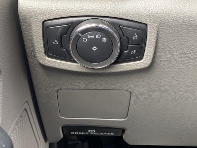 2022 Ford Super Duty F-350 DRW XL 4WD Crew Cab 8' Box
