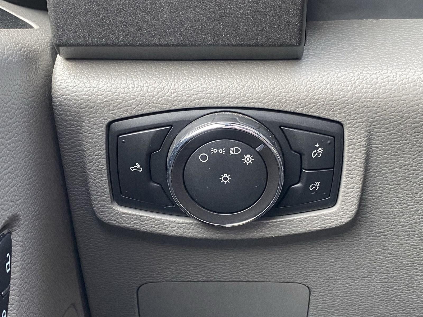 2018 Ford Super Duty F-250 SRW XL 4WD Reg Cab 8' Box