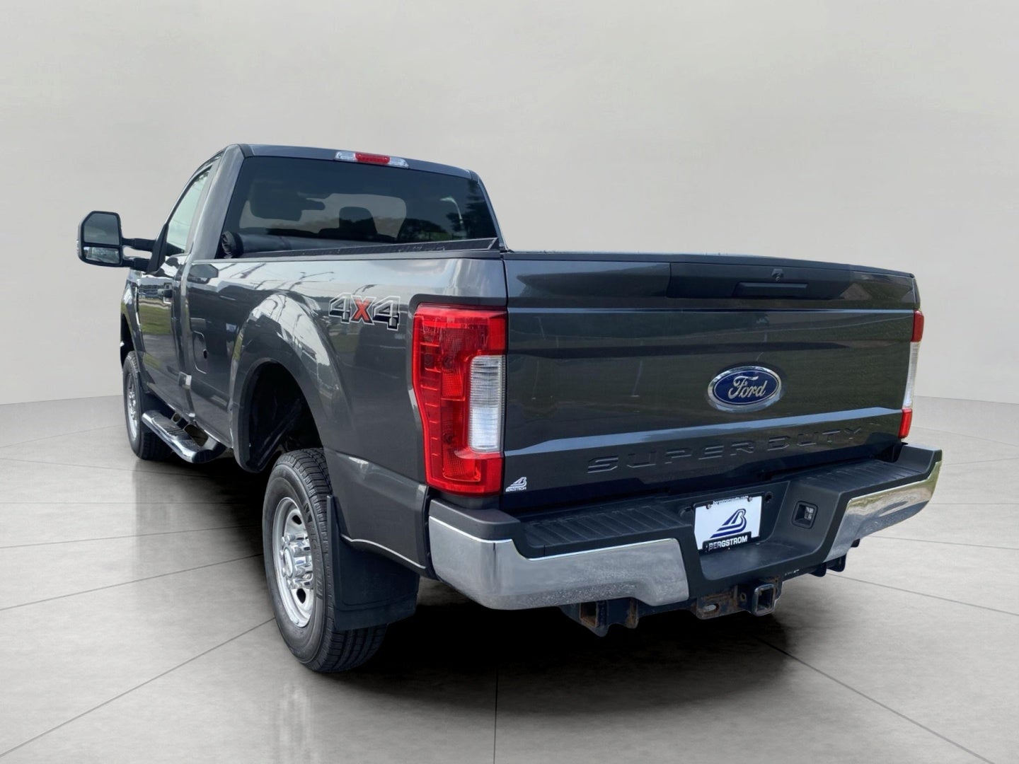 2018 Ford Super Duty F-250 SRW XL 4WD Reg Cab 8' Box