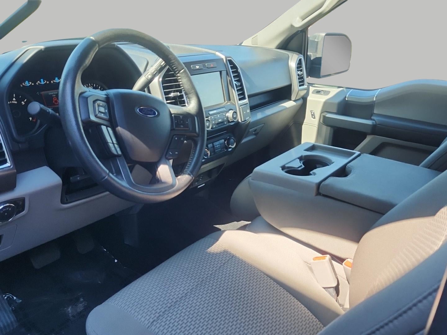 2015 Ford F-150 4WD SuperCrew 145 XLT