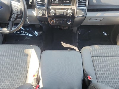 2015 Ford F-150 4WD SuperCrew 145 XLT