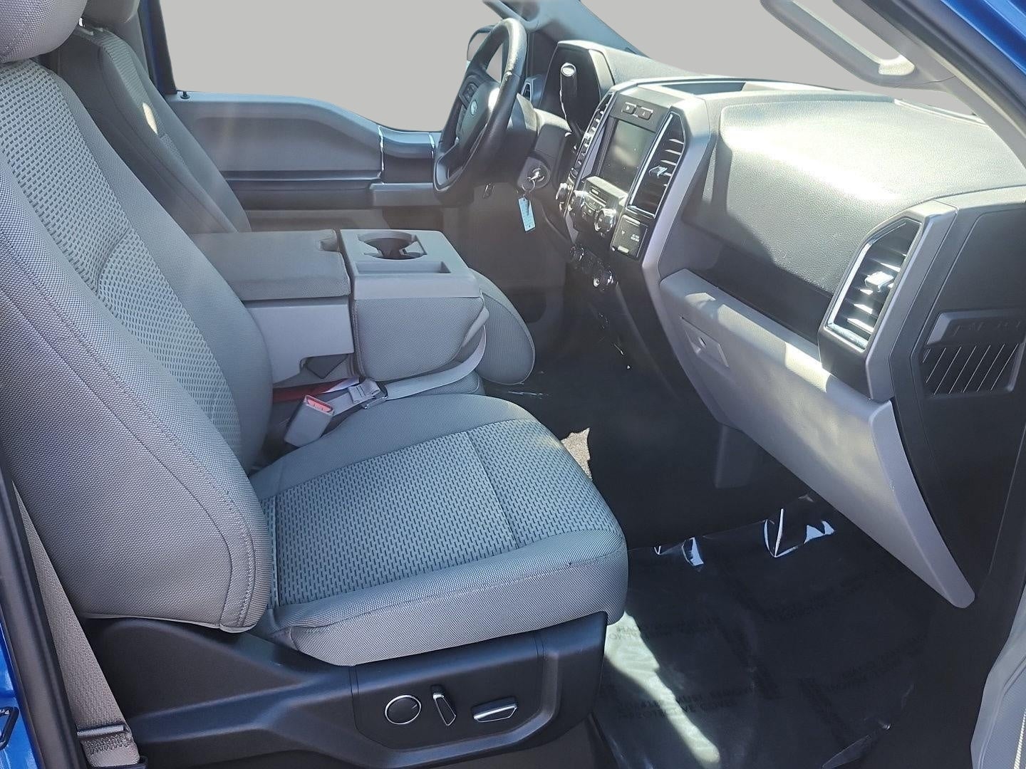 2015 Ford F-150 4WD SuperCrew 145 XLT