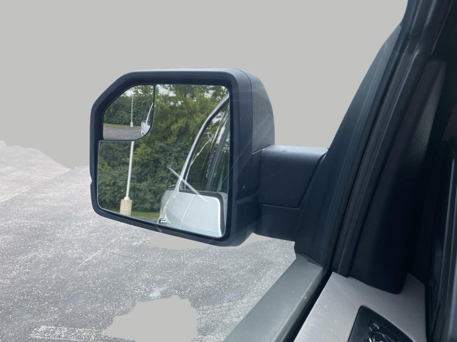 2015 Ford F-150 4WD SuperCrew 145 XLT