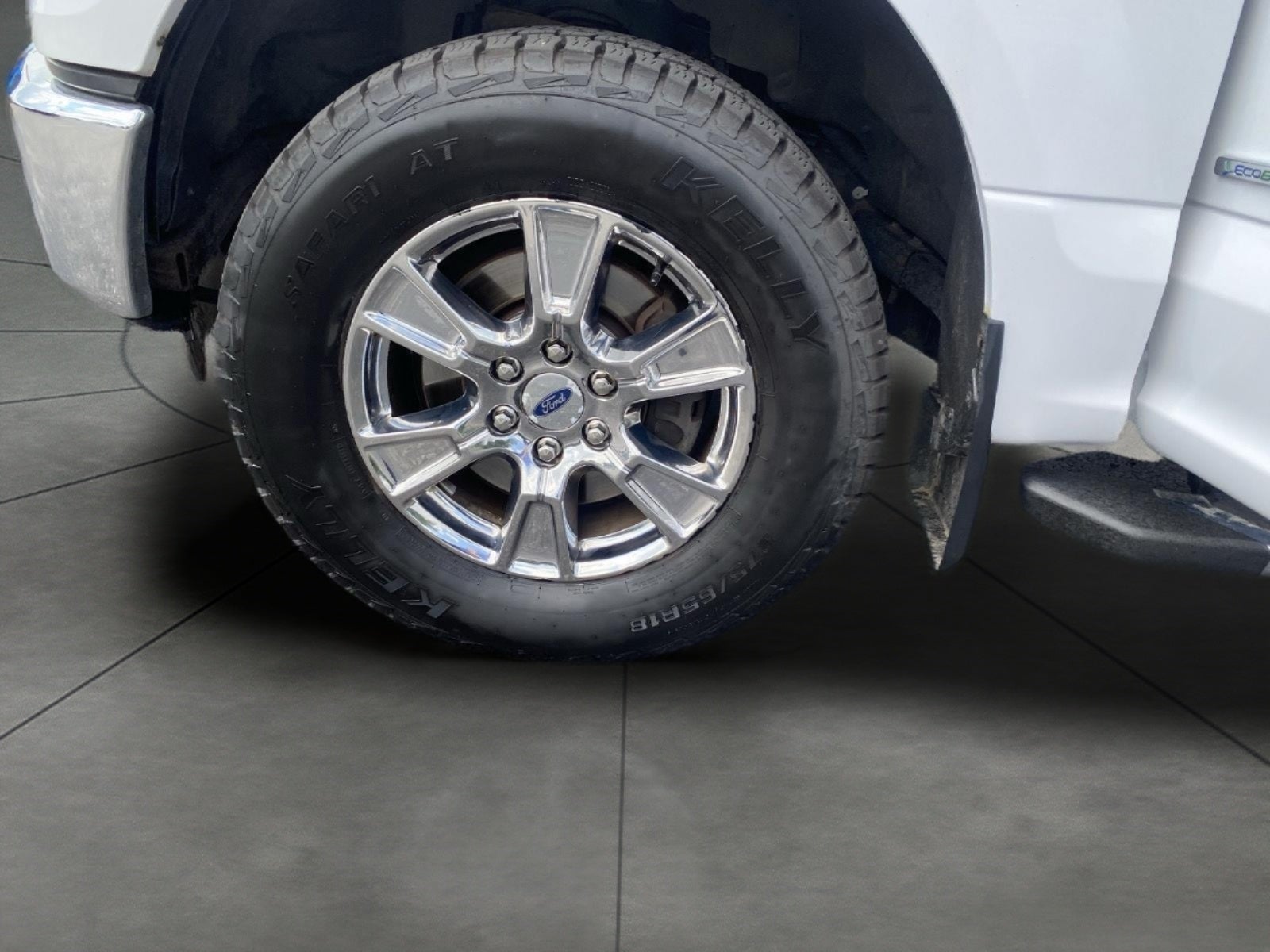 2015 Ford F-150 4WD SuperCrew 145 XLT