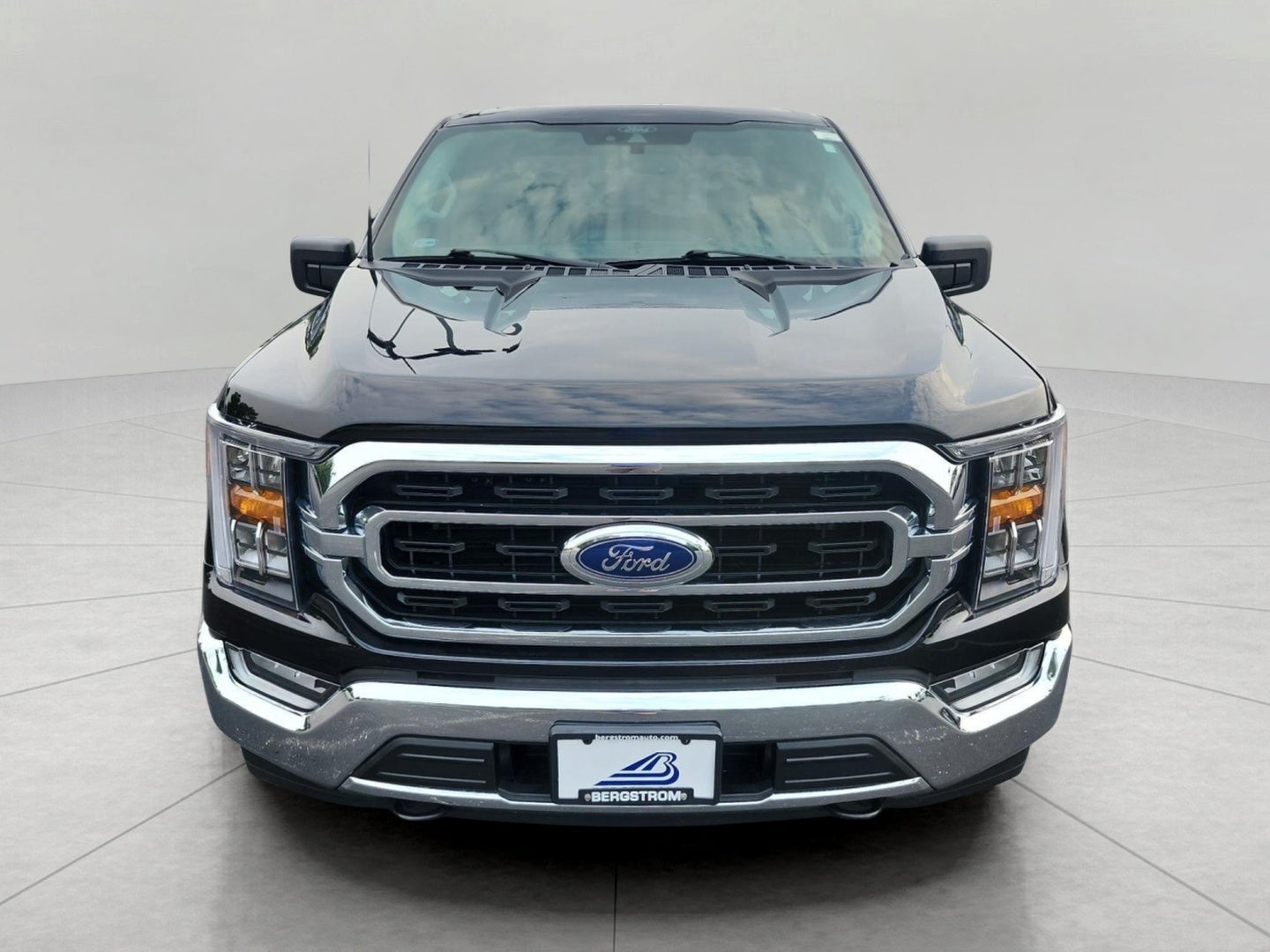 2022 Ford F-150 XLT 4WD SuperCrew 5.5' Box