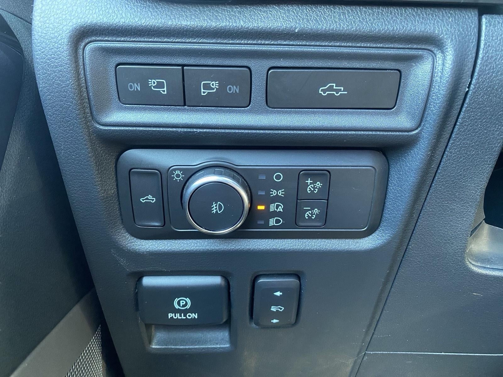 2021 Ford F-150 LARIAT 4WD SuperCrew 5.5' Box