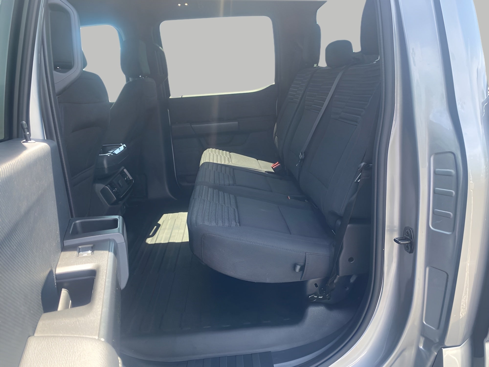 2023 Ford F-150 XL 4WD SuperCrew 5.5' Box