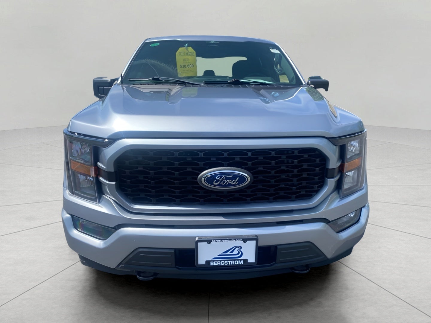 2023 Ford F-150 XL 4WD SuperCrew 5.5' Box