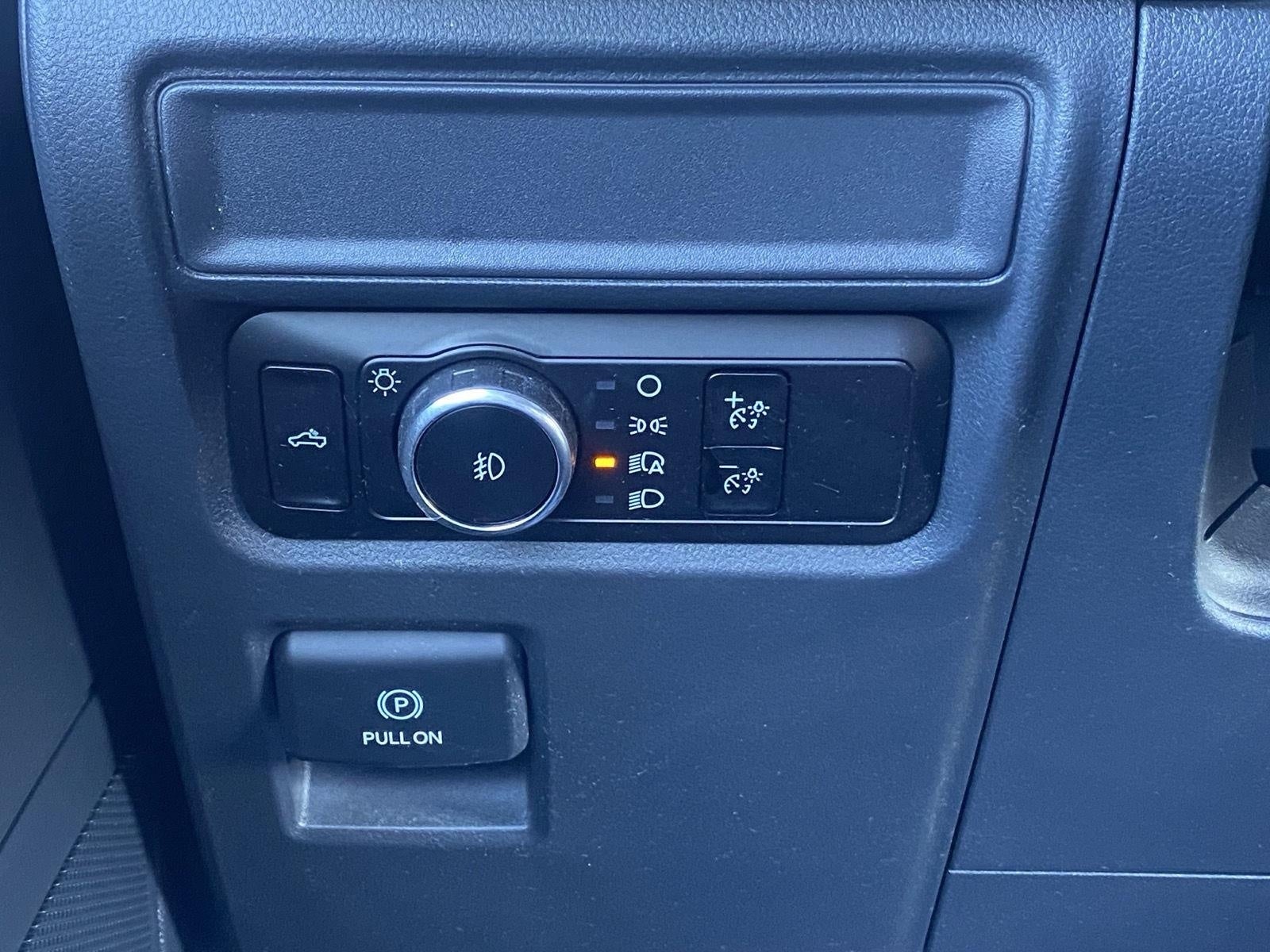 2023 Ford F-150 XL 4WD SuperCrew 5.5' Box