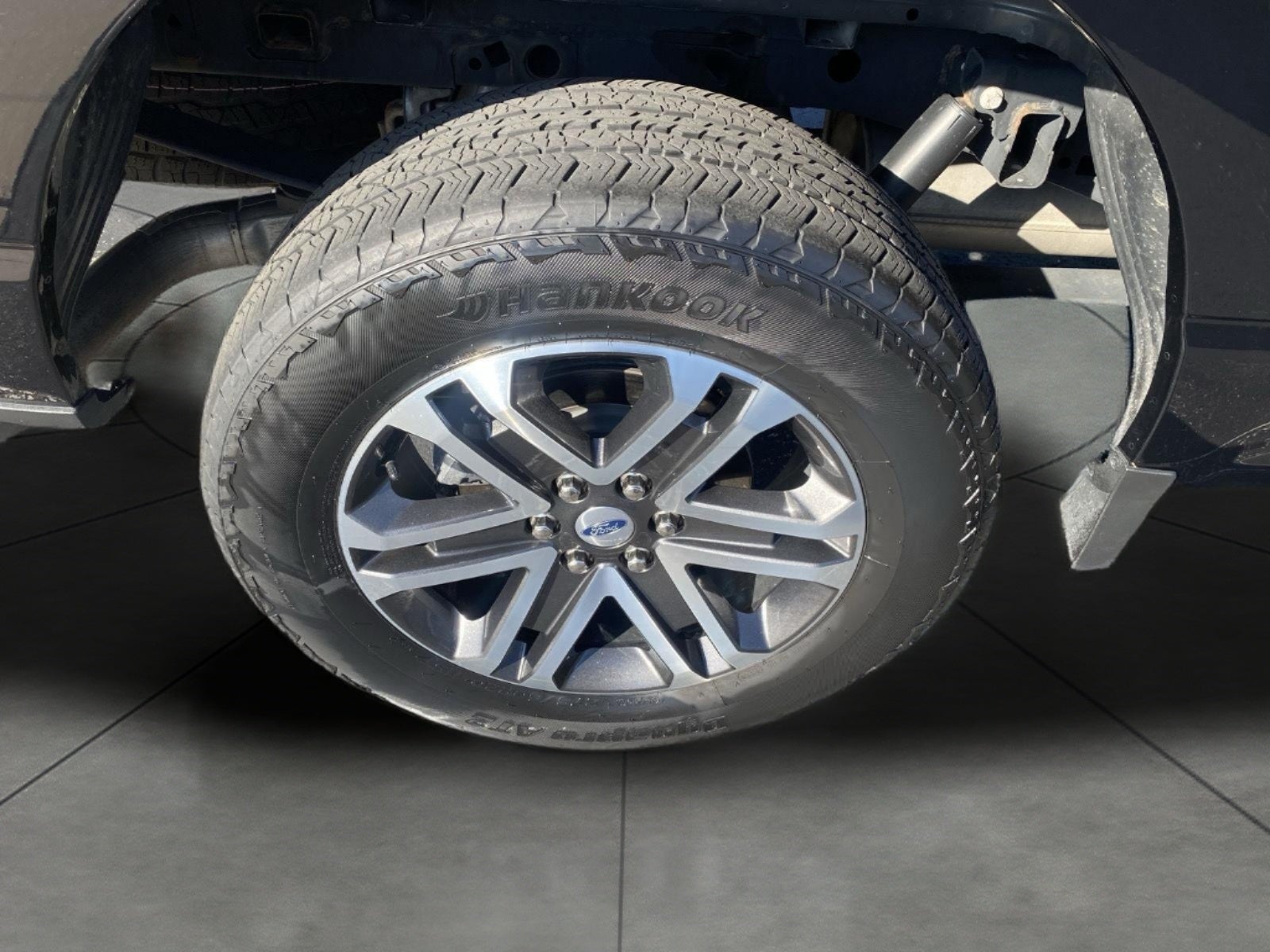 2023 Ford F-150 XL 4WD SuperCrew 5.5' Box
