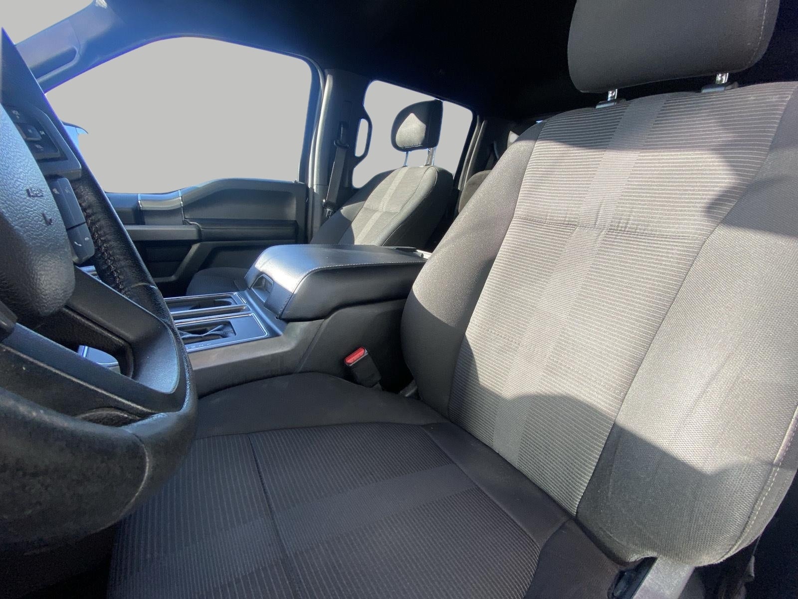 2016 Ford F-150 4WD SuperCrew 145 XLT