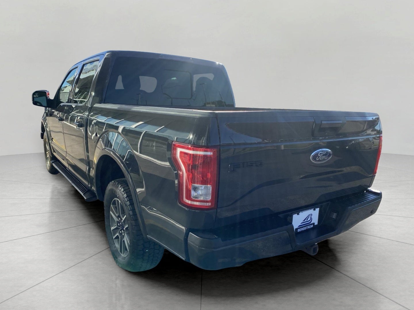 2016 Ford F-150 4WD SuperCrew 145 XLT