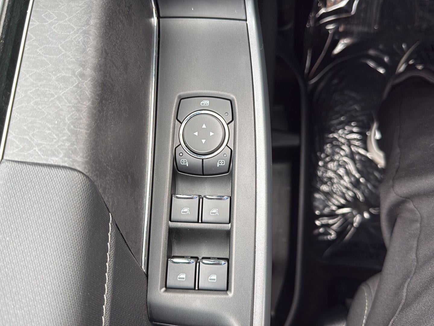 2025 Ford F-150 XLT 4WD SuperCrew 5.5' Box