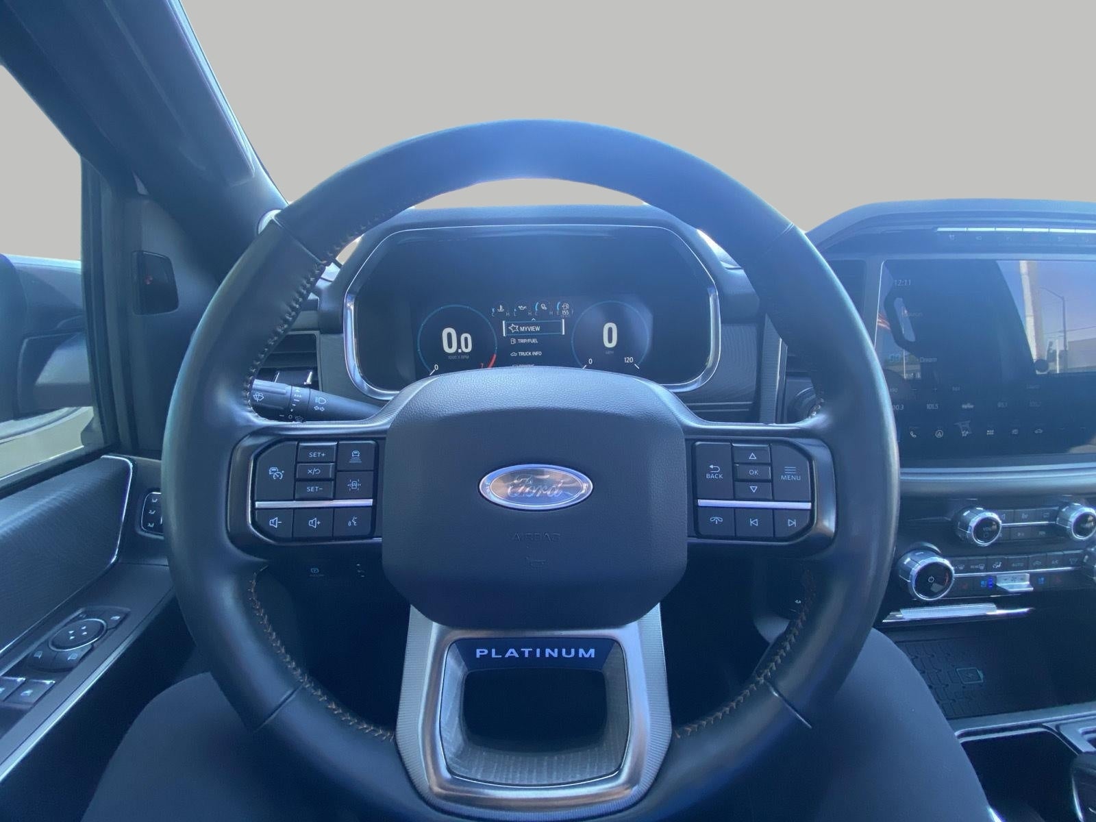 2023 Ford F-150 PLATINUM