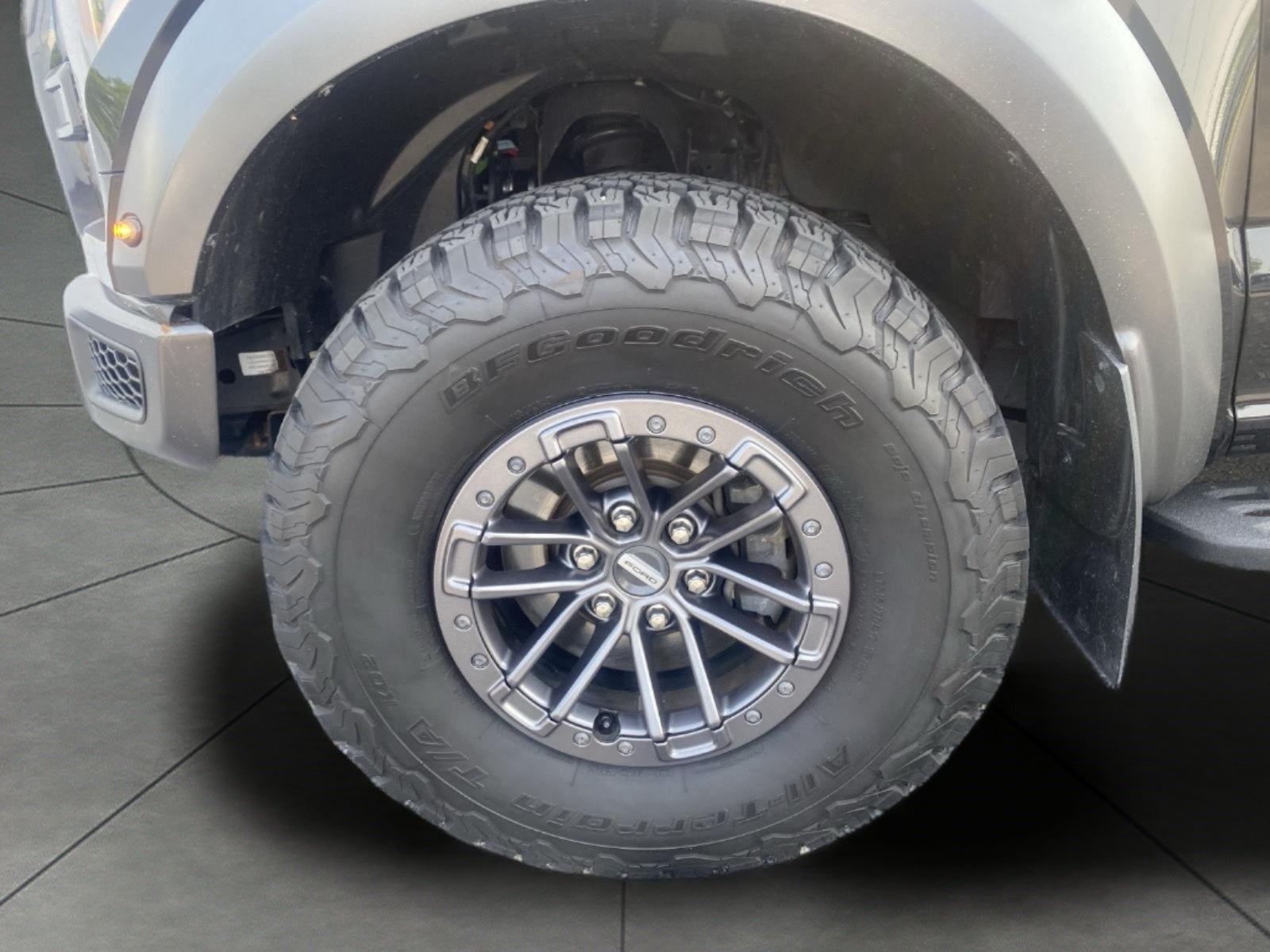 2019 Ford F-150 Raptor 4WD SuperCrew 5.5' Box