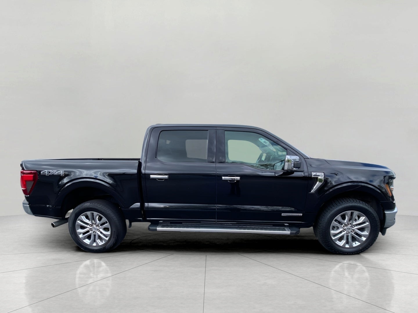 2024 Ford F-150 XLT 4WD SuperCrew 5.5' Box