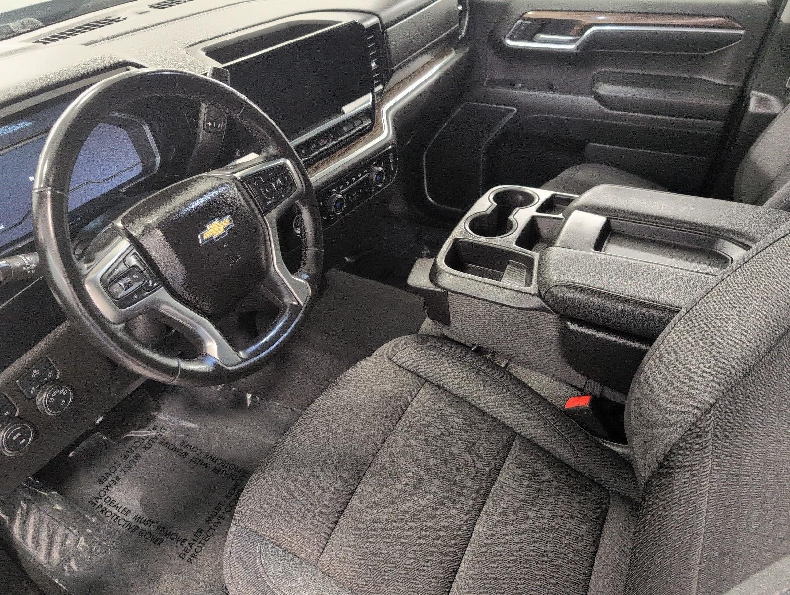 2024 Chevrolet SILVERADO 1500 LT