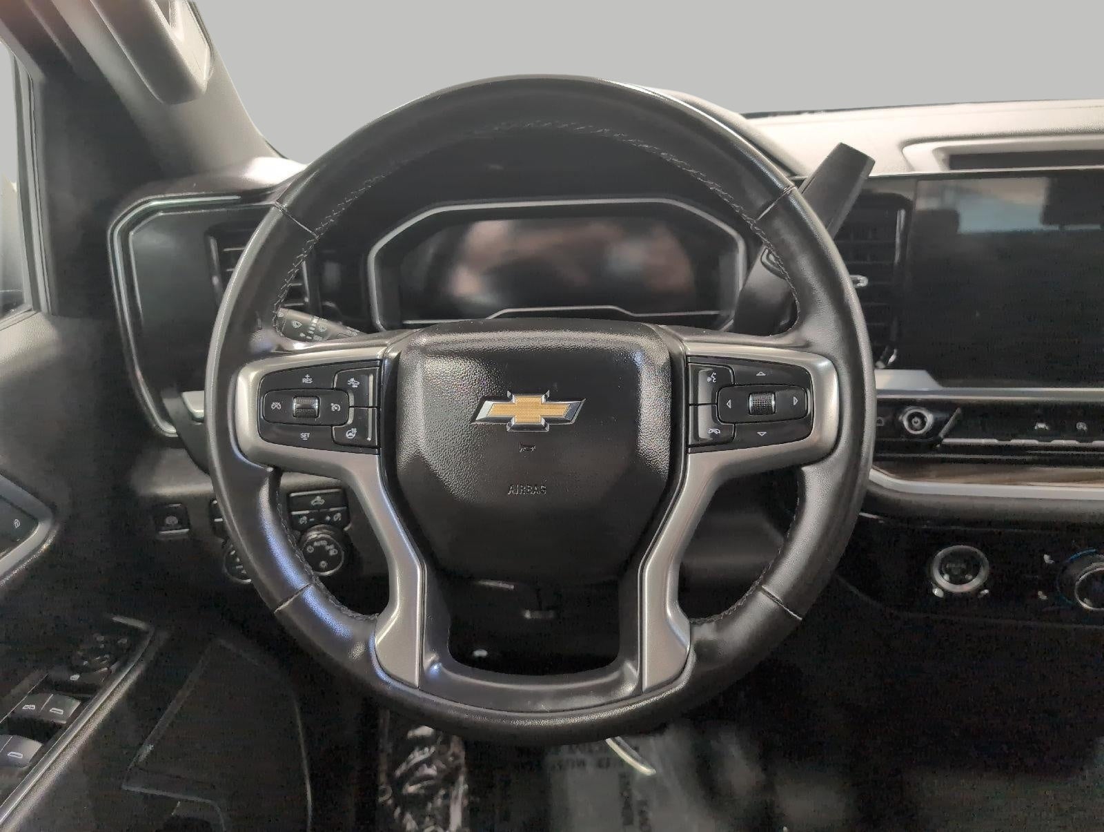 2024 Chevrolet SILVERADO 1500 LT
