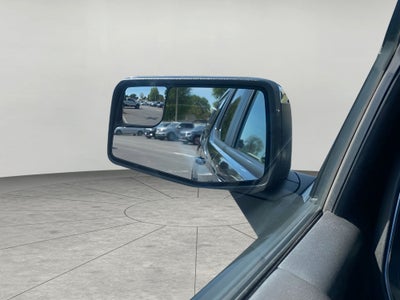 2022 Chevrolet Silverado 1500 4WD Crew Cab 147 LT w/2FL