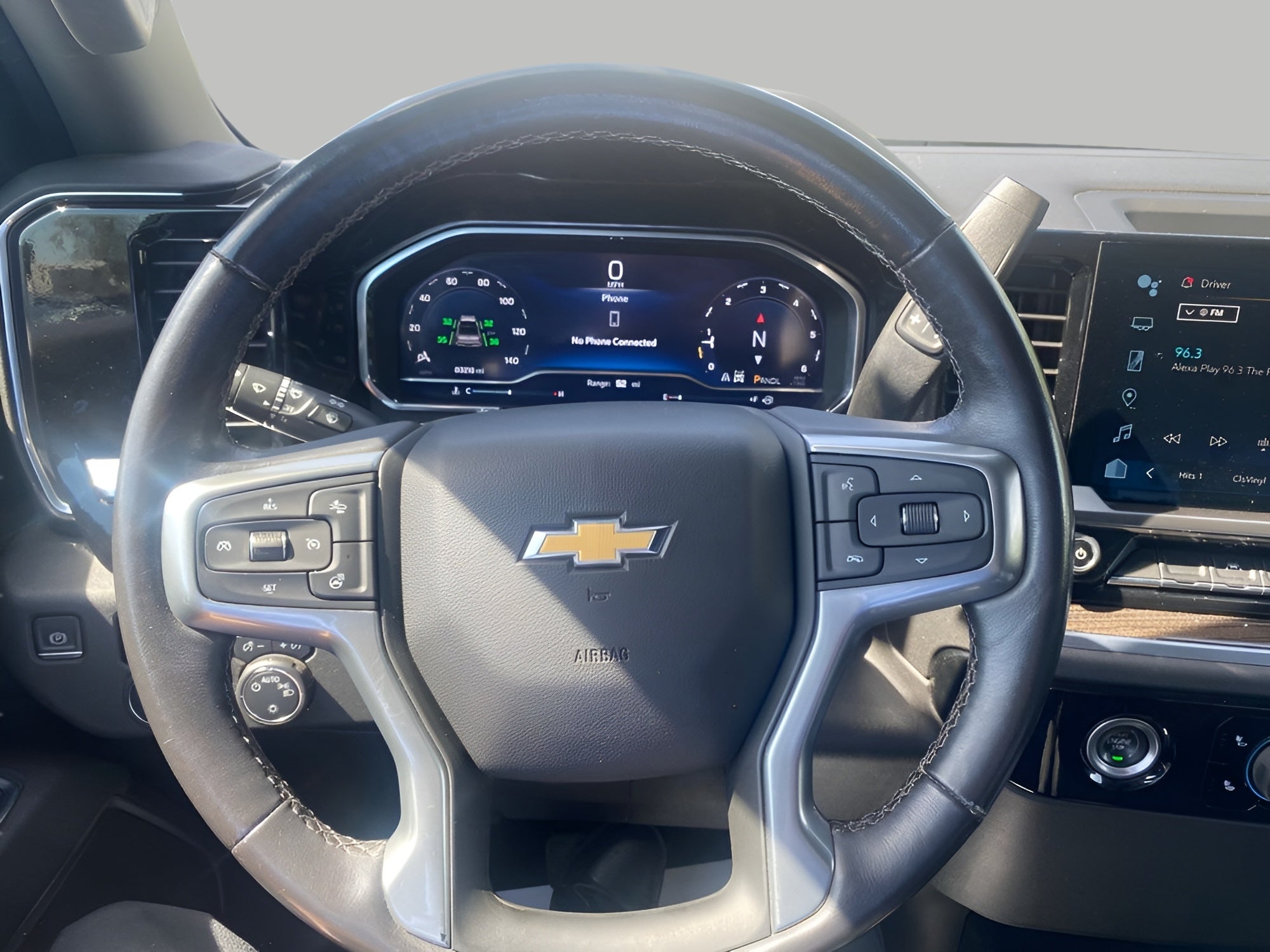 2022 Chevrolet Silverado 1500 4WD Crew Cab 147 LT w/2FL